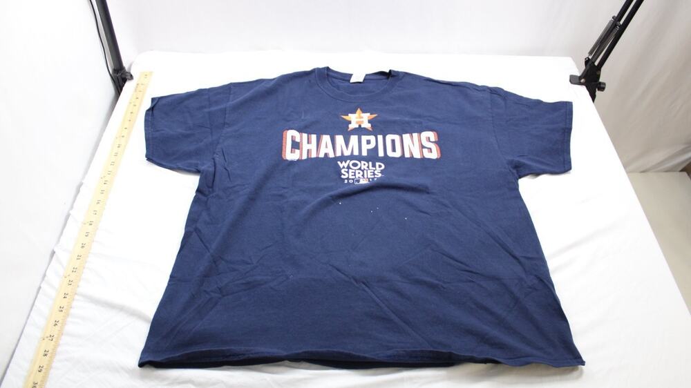 Gildan Champions World Series 2017 Baseball T-Shirt Heavy Mens 2XL Blue crew